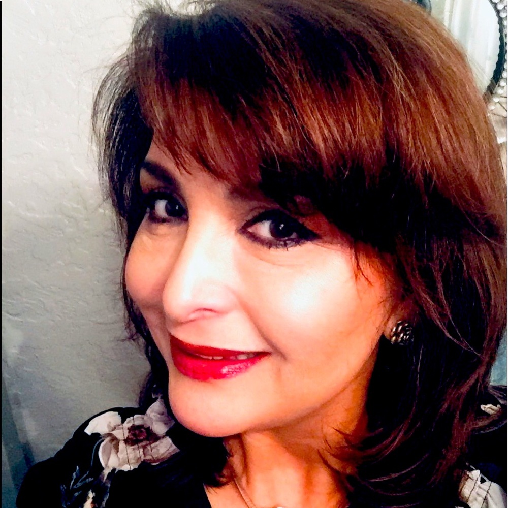 Meet your Posher, Rosa